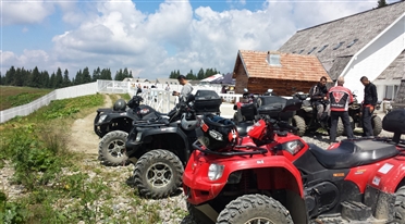 inchirieri atv predeal 1